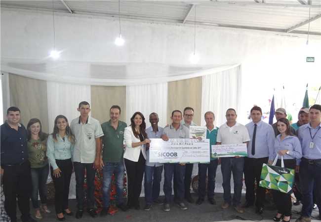 Concursos de Qualidade dos Cafés premiam produtores e produtoras de Manhuaçu


